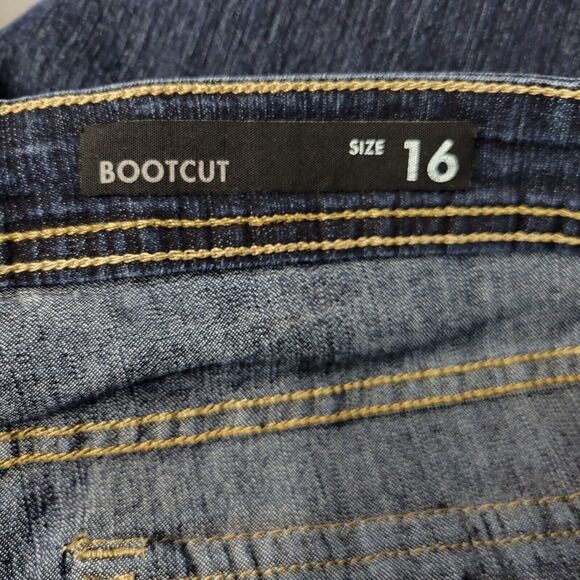 Jordache Bootcut Jeans Womens 16 Blue Dark Wash Stretches Trouser Button Pockets - Picture 13 of 16
